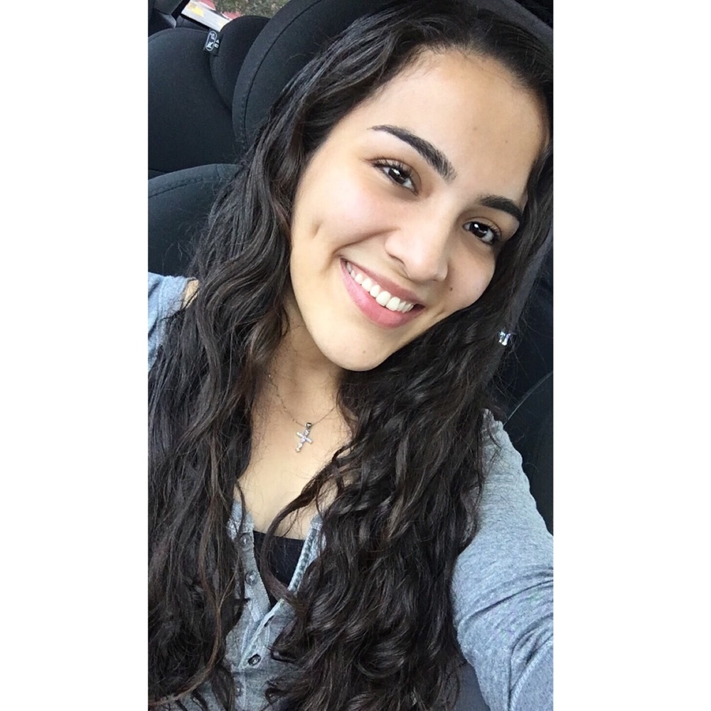 Meet your Posher, Stephanie